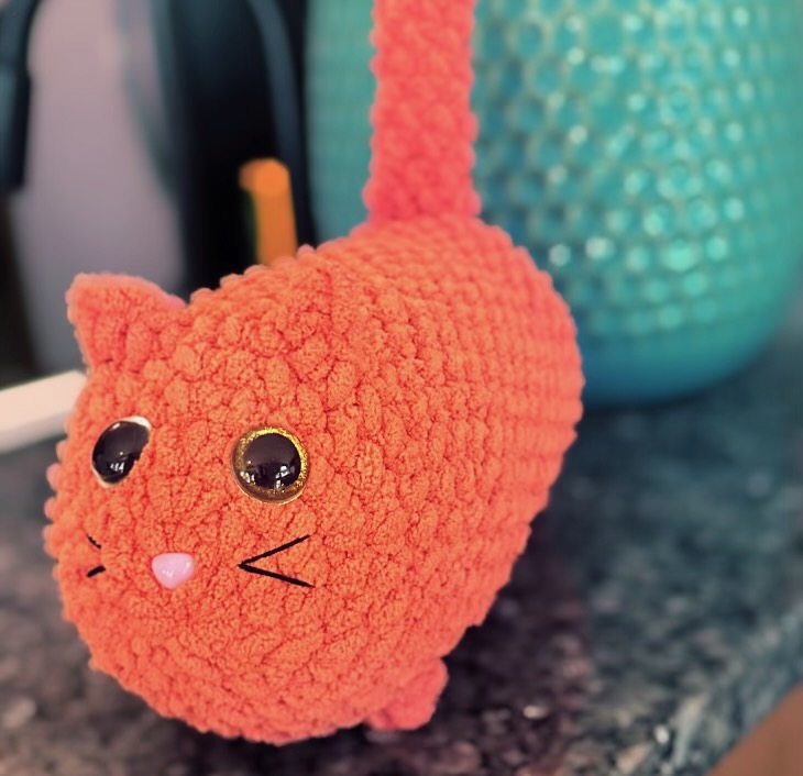 weighted cat for grounding and calming